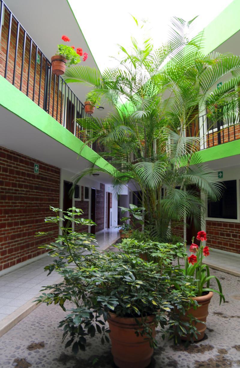 Hotel Arboledas Industrial Guadalajara Buitenkant foto