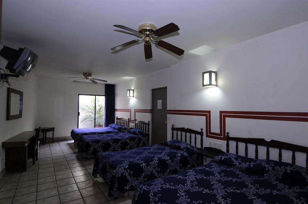 Hotel Arboledas Industrial Guadalajara Buitenkant foto